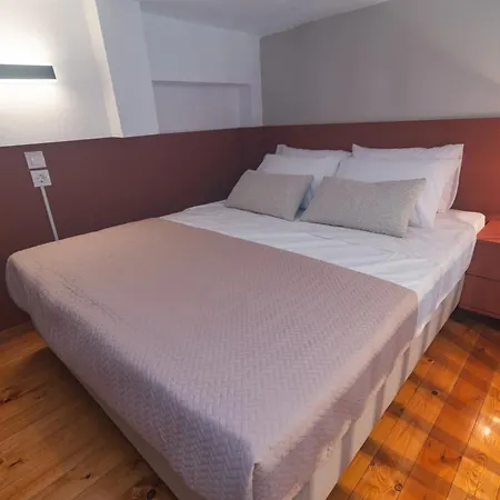 Solea 1 Min From Port 5 Min To Apartment