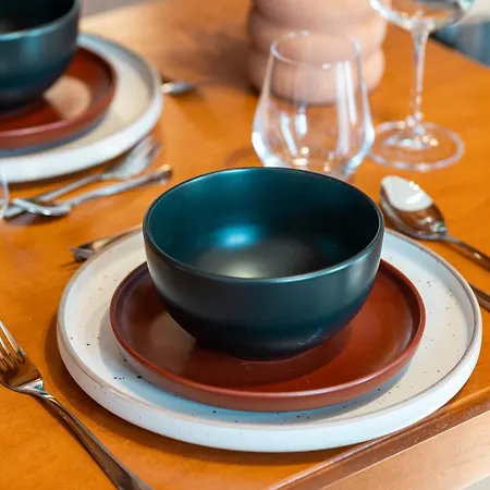 Solea 1 Min From Port 5 Min To *